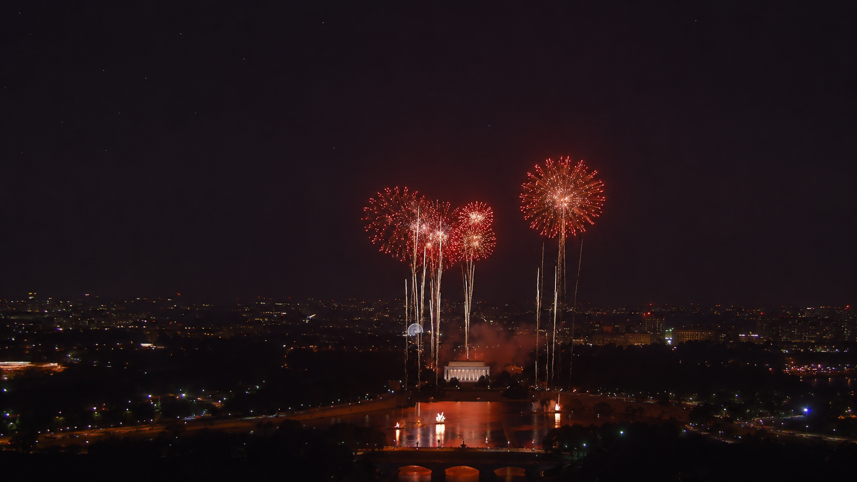 Fireworks over Washington DC during the 250th celebration